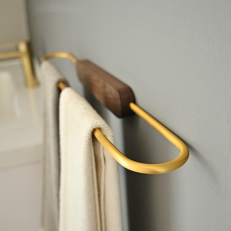 Oia Towel Rack