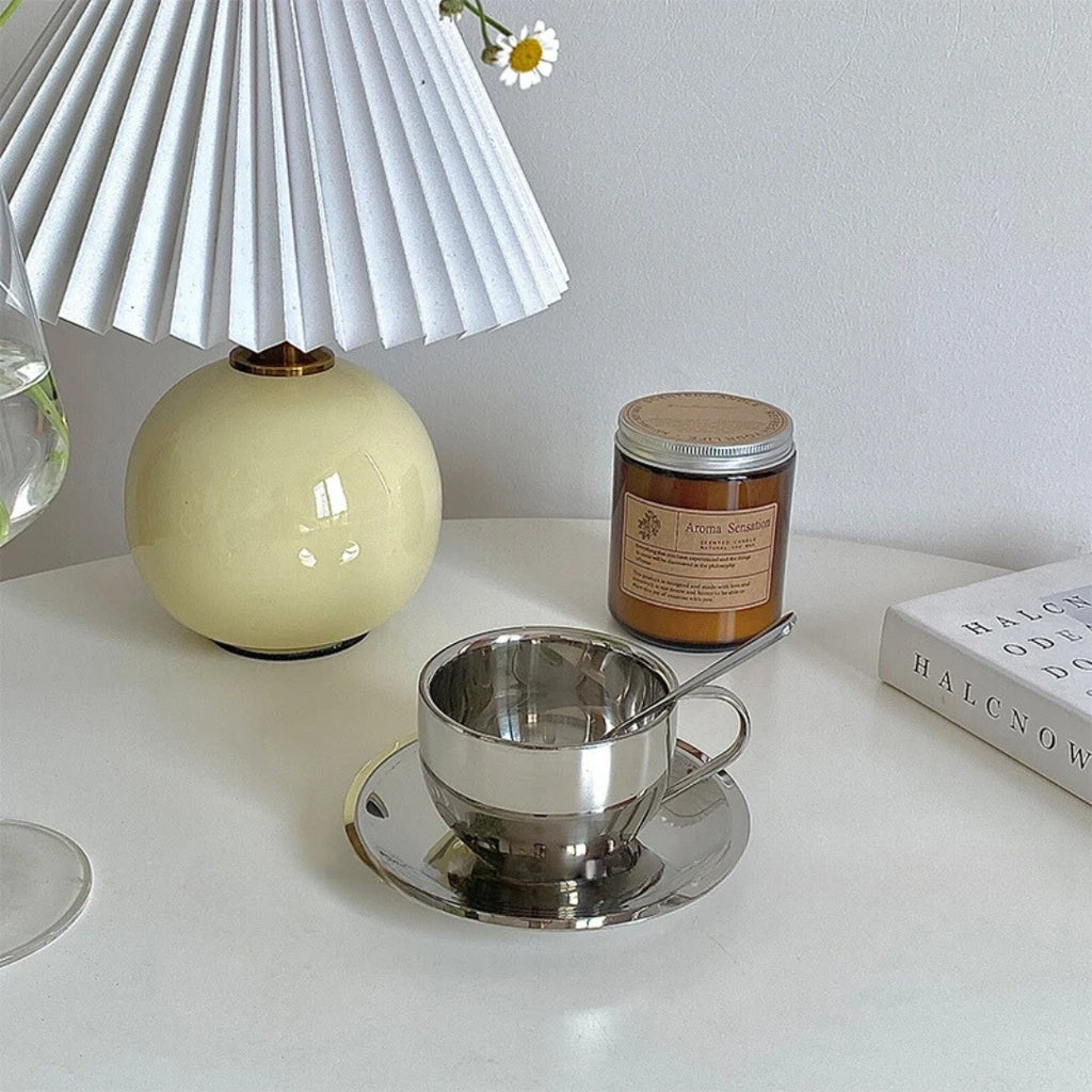 Hene Mup & Saucer