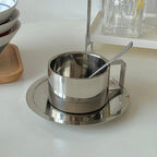 Hene Mup & Saucer