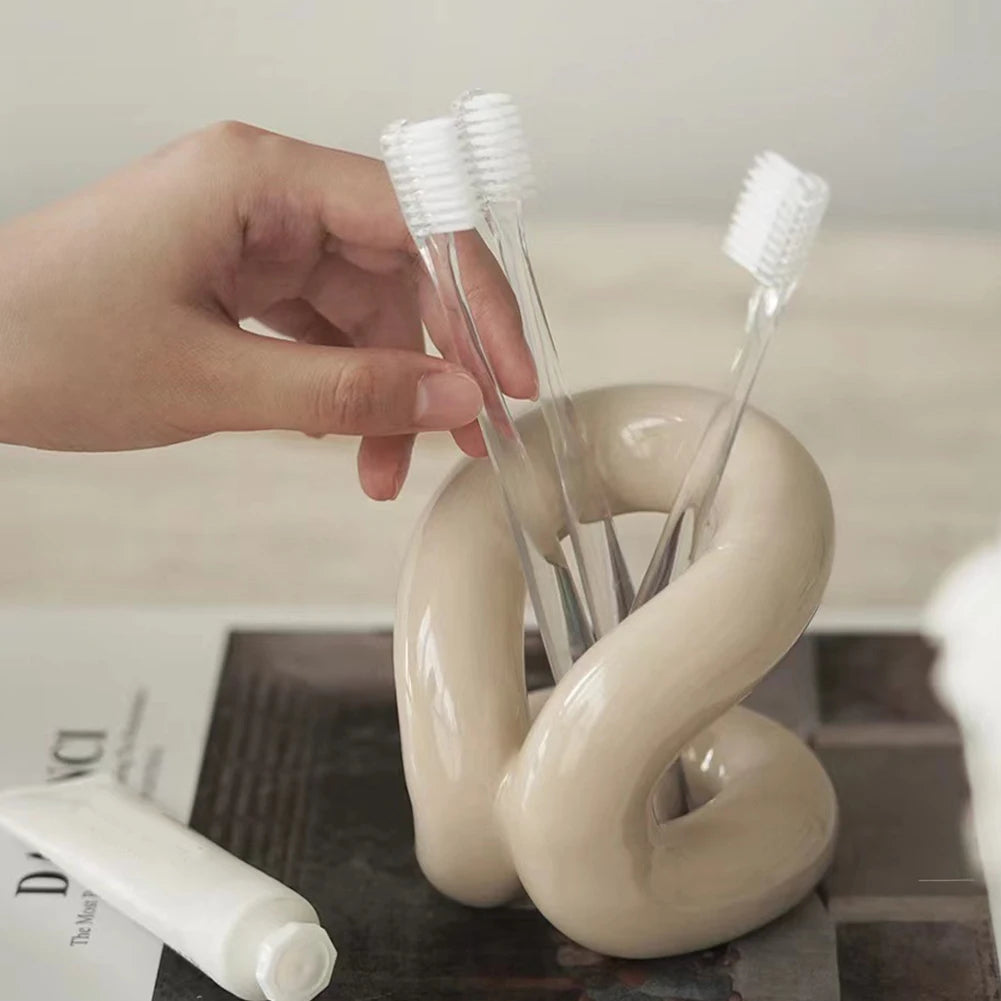 Weylyn Knot Organiser