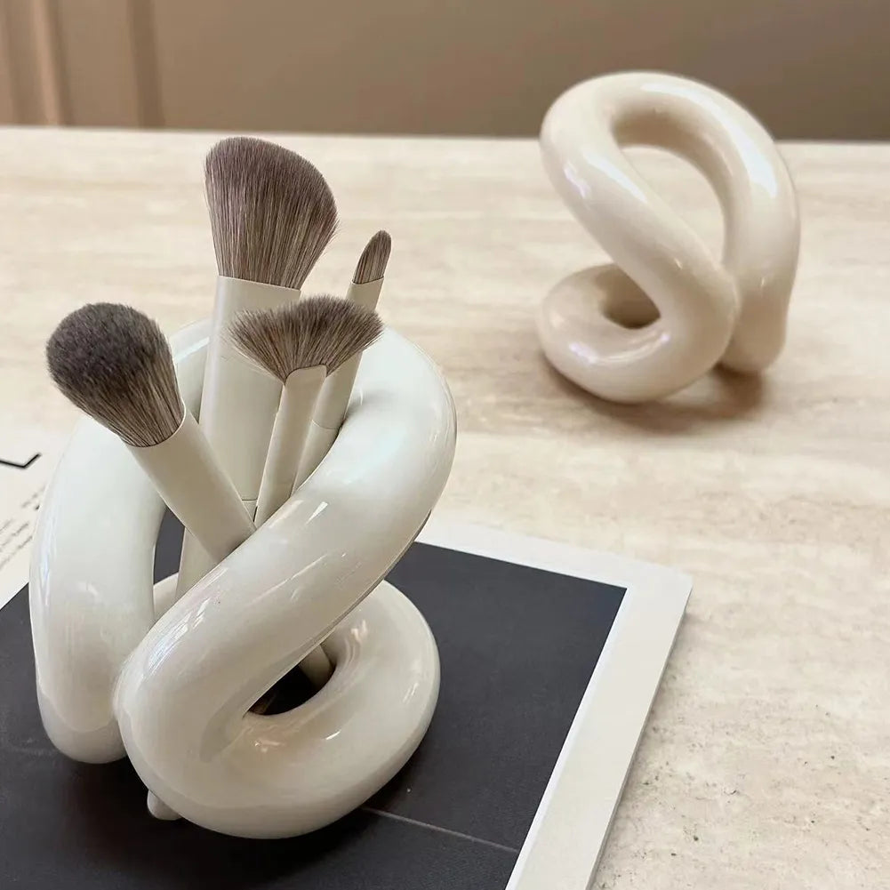 Weylyn Knot Organiser