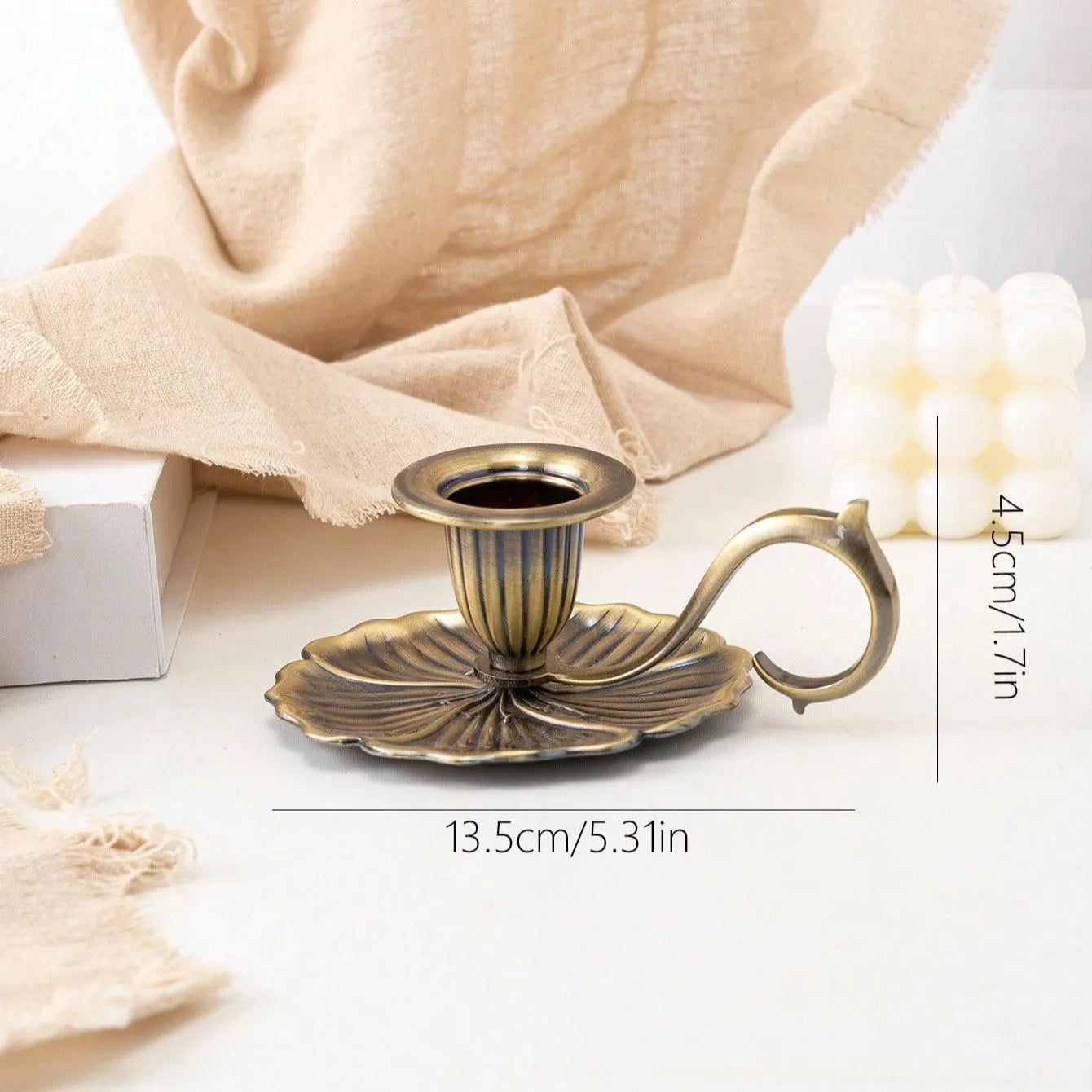 Angere Candle Holder