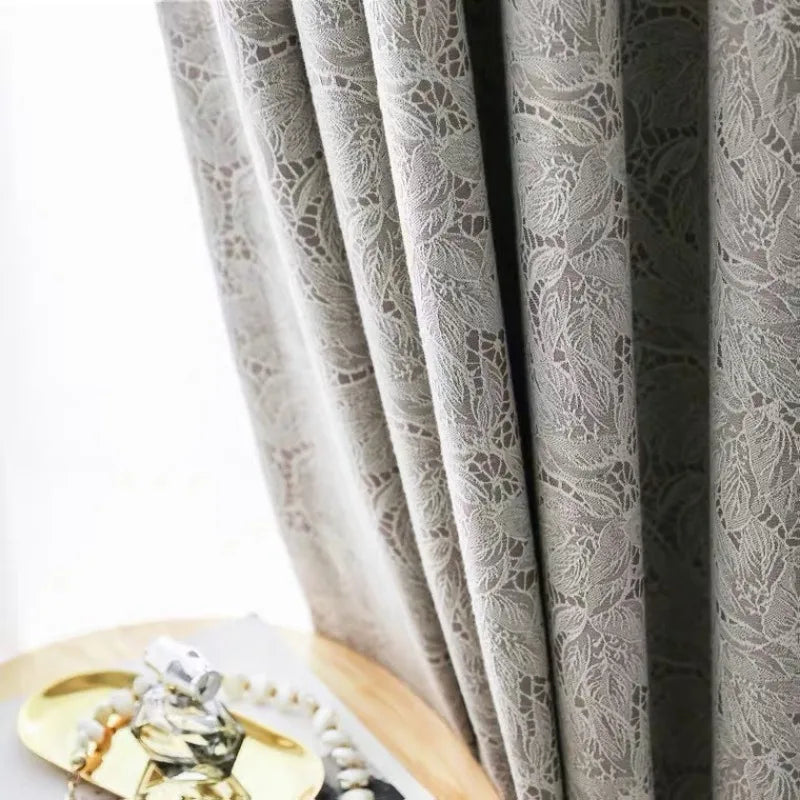 Maru Curtain